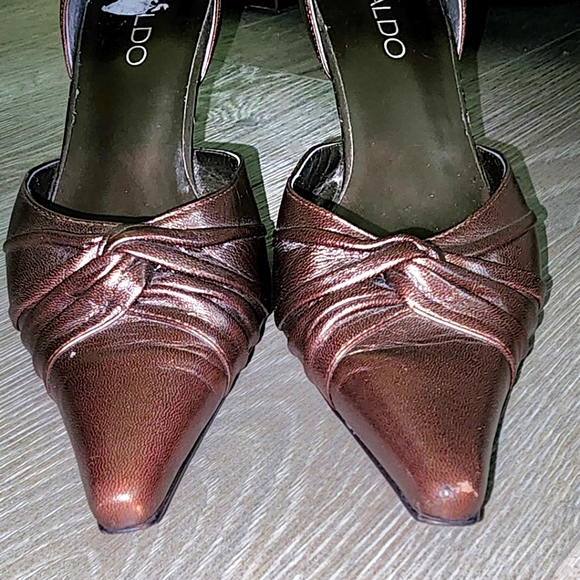 Aldo | Metallic Brown | Izzy Knot |Leather | Pointed Toe | Kitten Heels | Size 8 - Picture 8 of 12